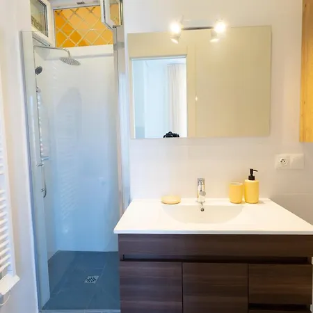 Marne I - 2 Pieces - Carre D'or Apartment